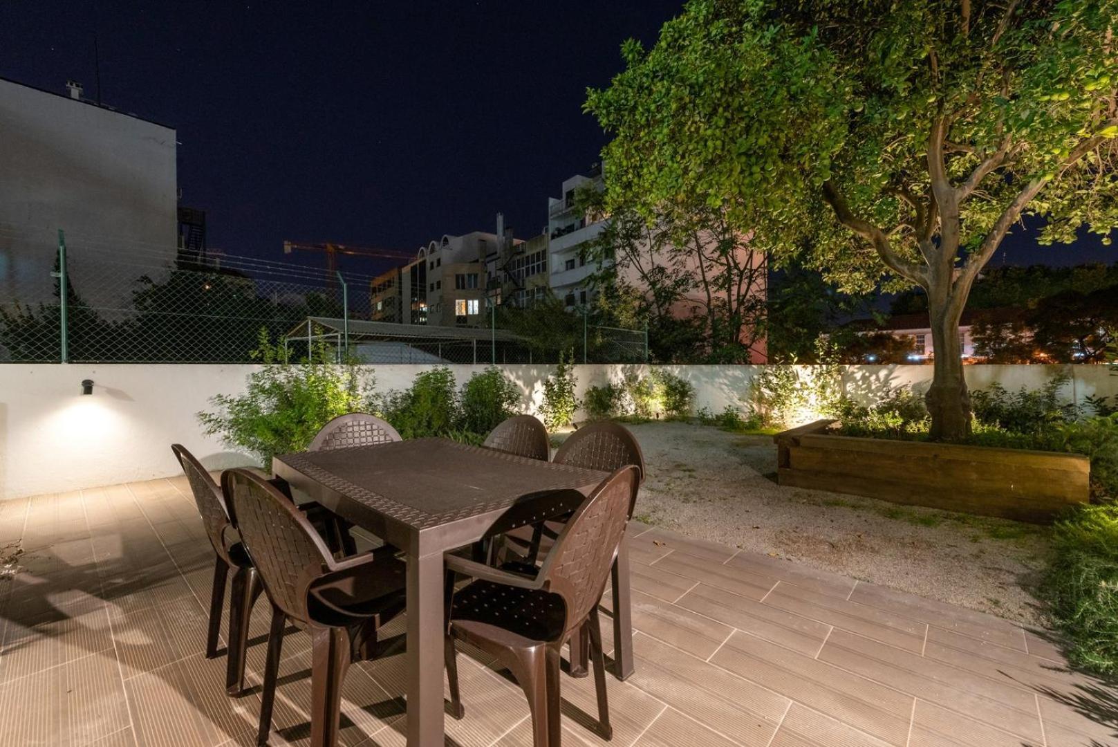 Appartamento Guestready - Saldanha Building Garden Lisbona Esterno foto